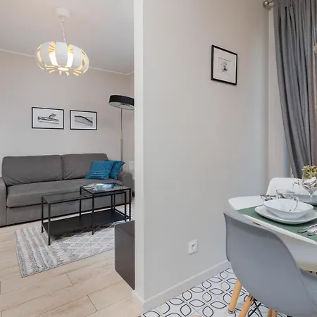 Apartment Platinum Tartaczna By Renters *